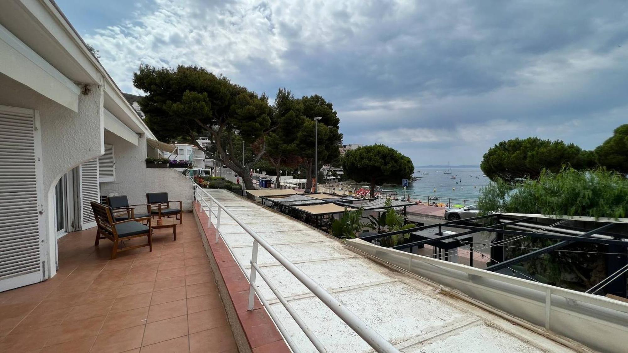 Precioso Apartamento Moderno En Primera Linea Del Mar Av-11 Roses Extérieur photo