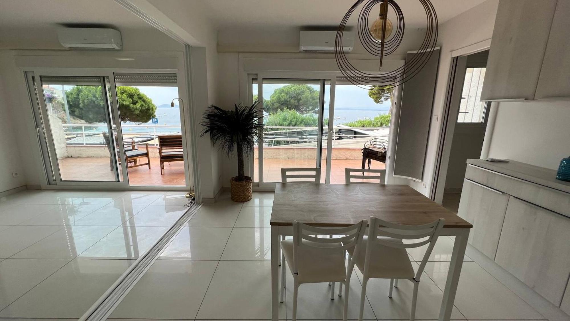 Precioso Apartamento Moderno En Primera Linea Del Mar Av-11 Roses Extérieur photo
